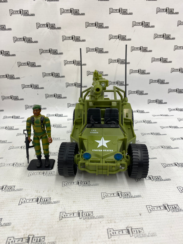 Transformers X GI JOE: Bumblebee A.W.E. Striker