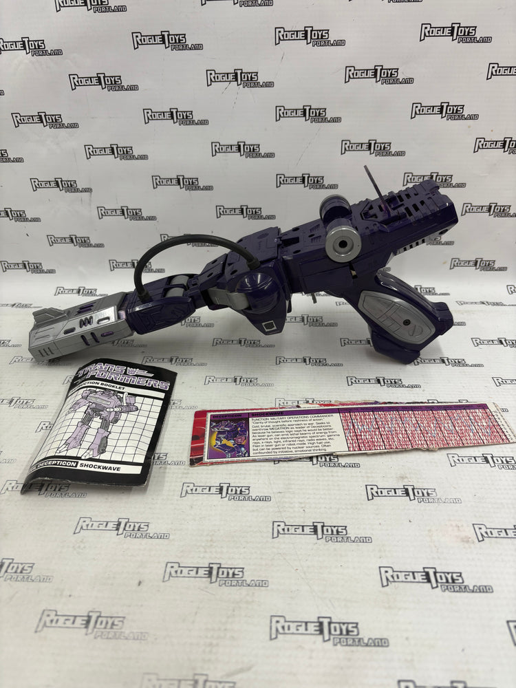 Hasbro Transformers G1 Shockwave