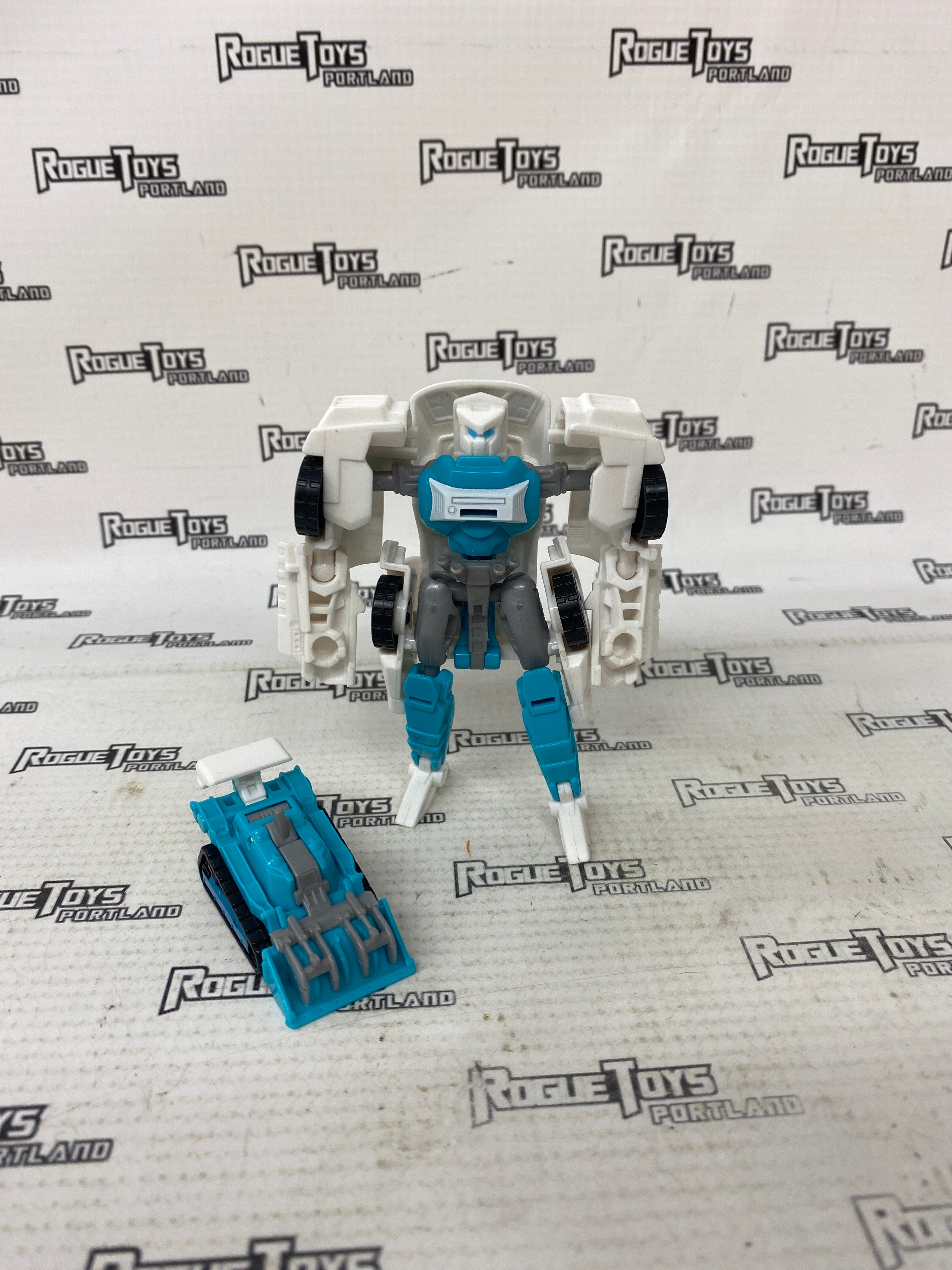 Transformers Generations Thrilling 30 Tailgate