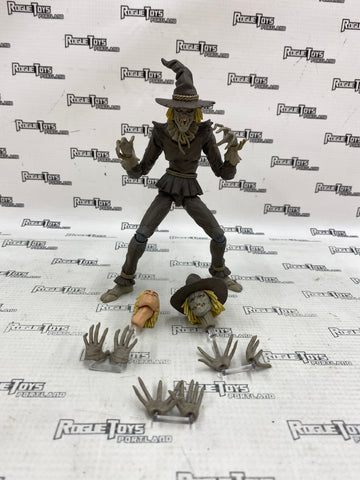 MAFEX Batman: Hush The Scarecrow