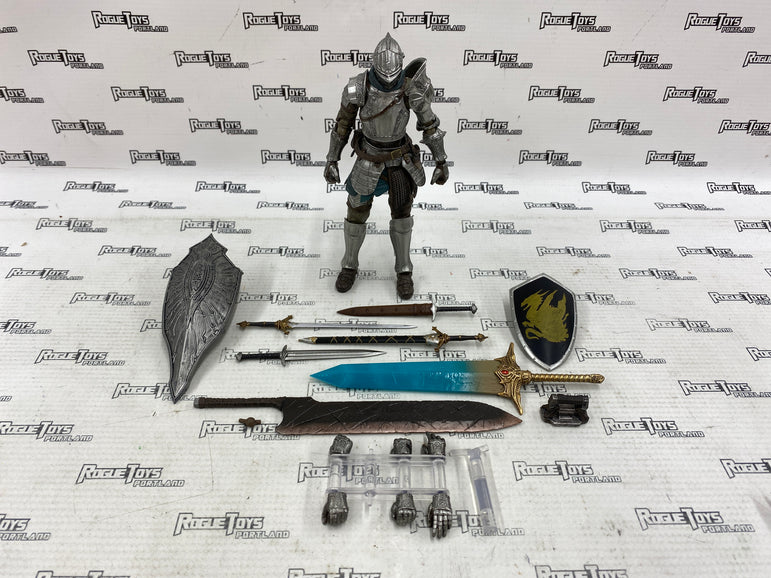 Figma 590 Demon’s Souls Fluted Armor Figure