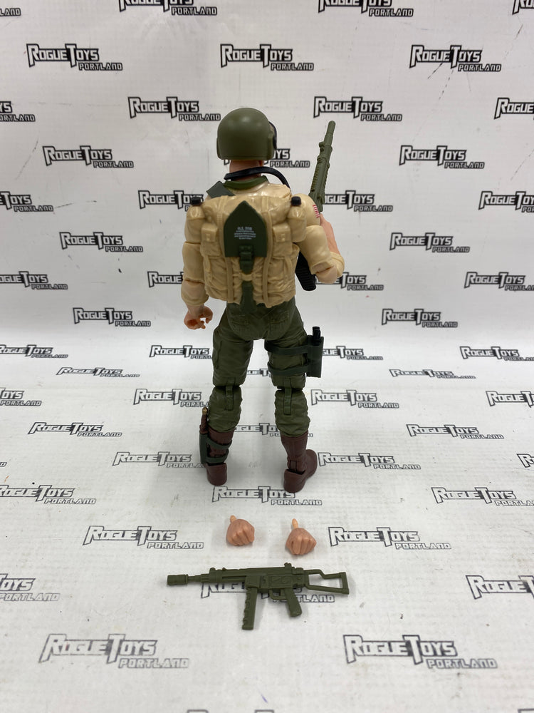 GI JOE Classified Series Retro Duke