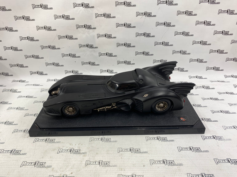 Hot Wheels 100% 1:18 1989 Batmobile
