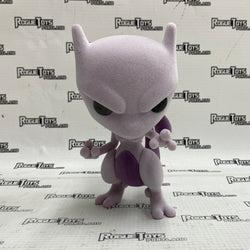 Funko POP! Games Pokémon Mewtwo (Flocked) #581 2020 Summer Con Exclusive