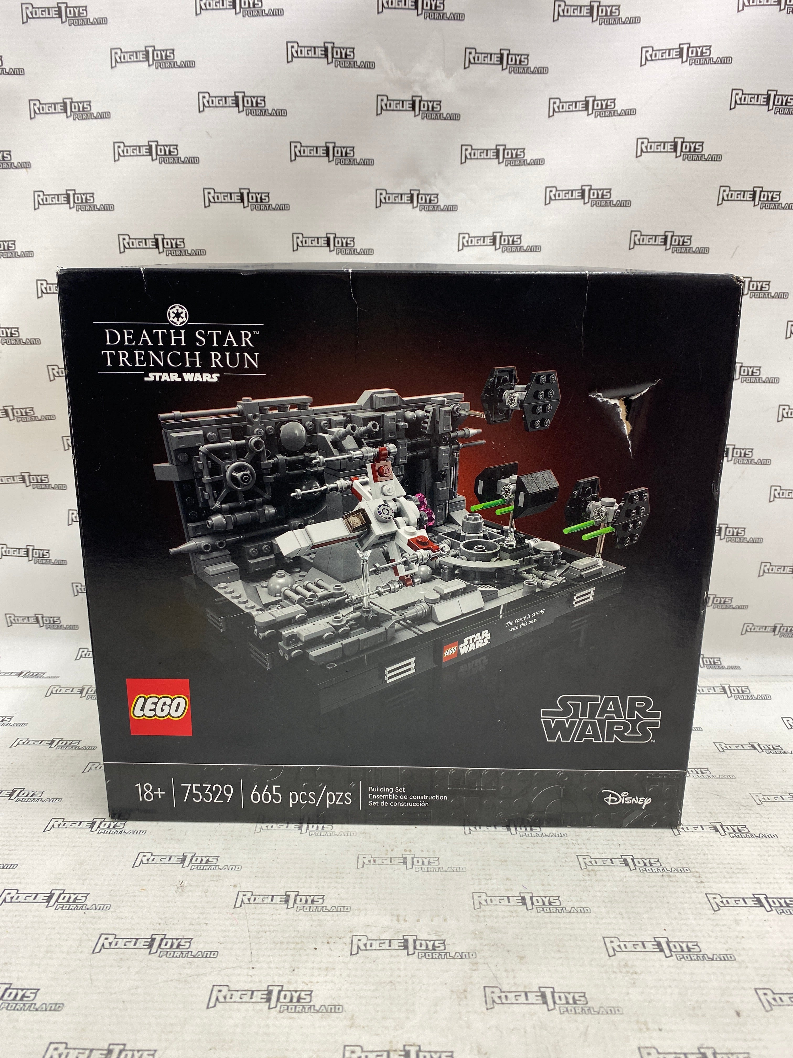 LEGO Star Wars Death Star Trench Run 75329 (distressed packaging)