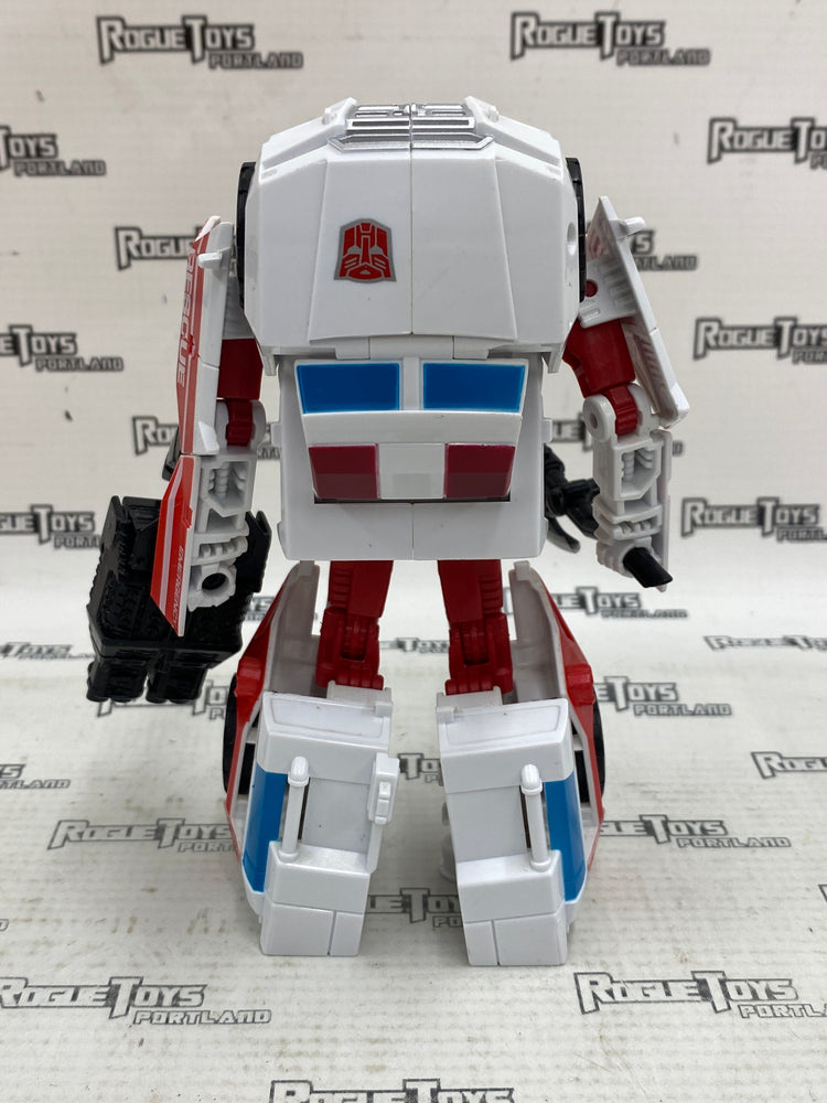Transformers Combiner Wars First Aid