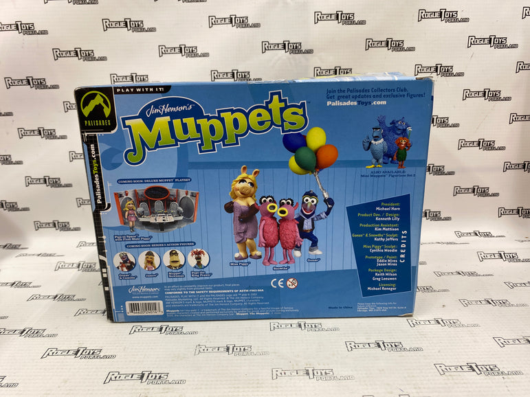 Palisades Muppets Mini Muppets Figurine Set One Miss Piggy, Snowths, and Gonzo