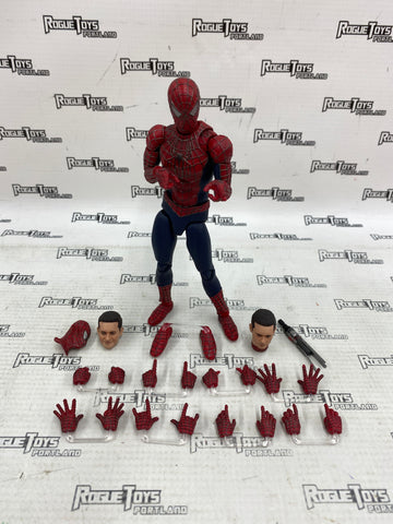 MAFEX Spider-Man: Now Way Home- Friendly Neighborhood Spider-Man