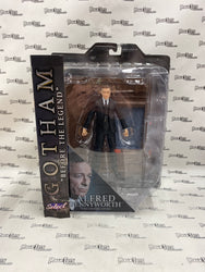 Diamond Select Gotham Alfred Pennyworth