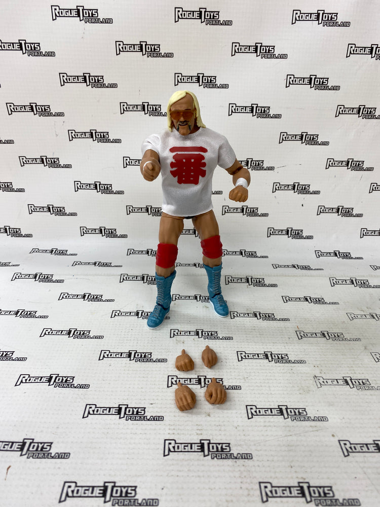 WWE Elite Legends Ichiban Hulk Hogan (Chase)