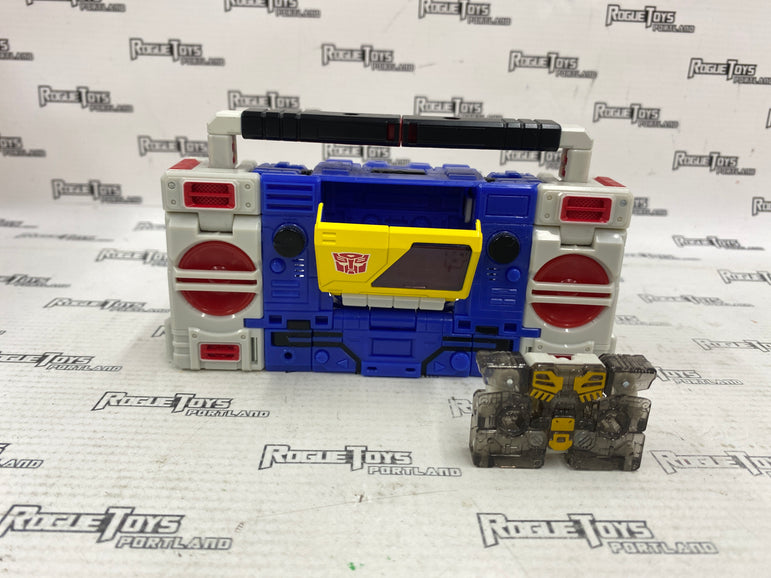 Transformers Legacy Evolution Twincast & Rewind