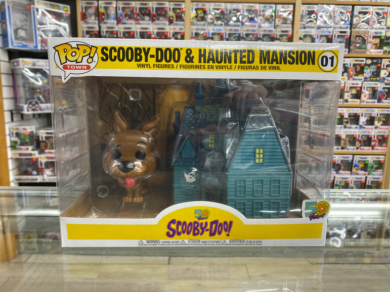 Funko POP! Town Scooby-Doo & Haunted Mansion #01