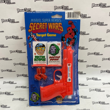 Vintage Marvel Super Heroes Secret Wars Target Game (partially opened blister)