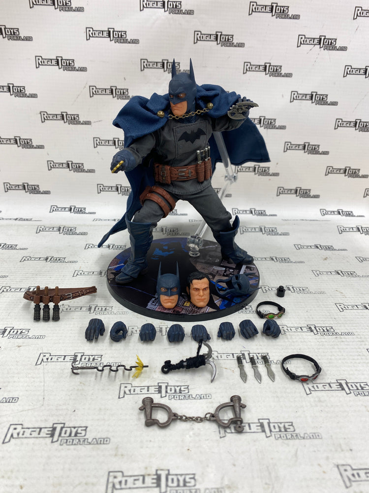Mezco ONE:12 Collective Gotham By Gaslight Batman