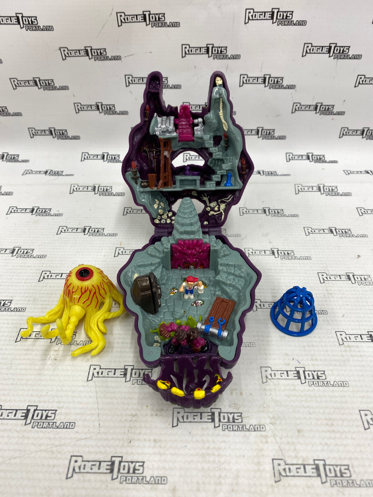 Mighty Max Outwits Cyclops Doom Zone Playset