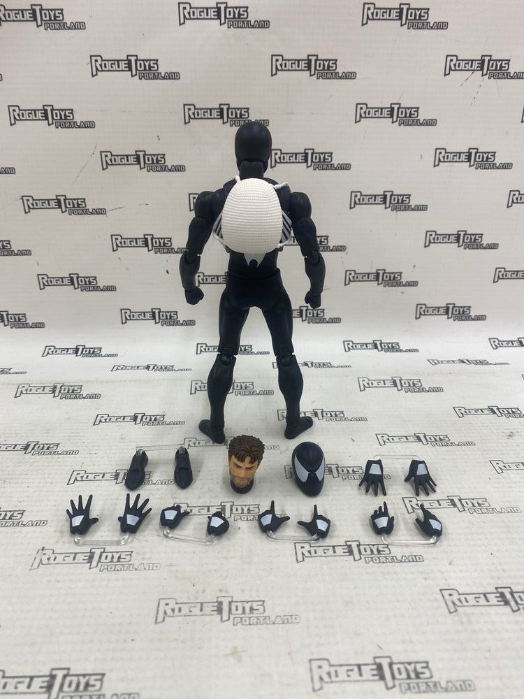 MAFEX Marvel Black Costume Spider-Man