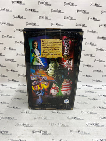American McGee’s Alice - Alice and the Cheshire Cat (Smiling Variant)