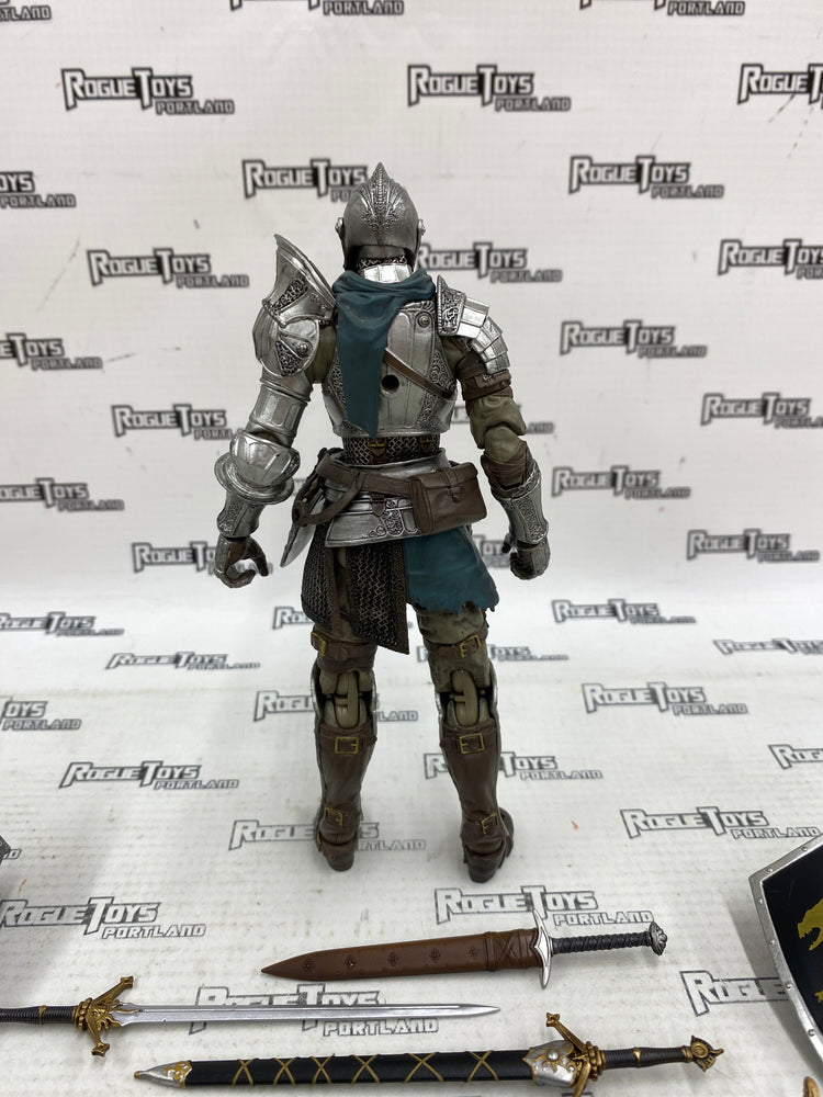 Figma 590 Demon’s Souls Fluted Armor Figure