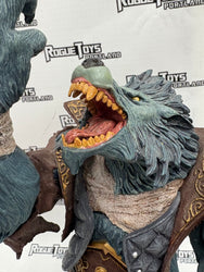 DC Unlimited Blizzard World of Warcraft Garm Whitefang Figure