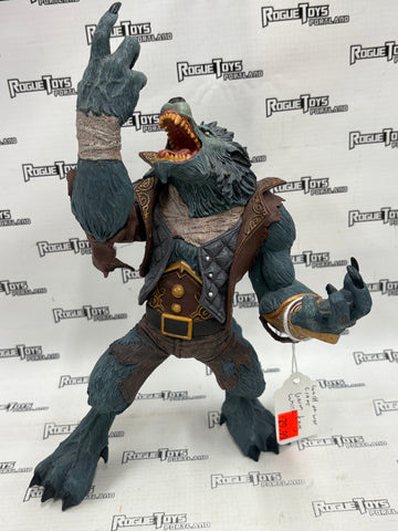 DC Unlimited Blizzard World of Warcraft Garm Whitefang Figure