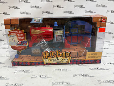 Mattel Harry Potter Platform 9 3/4 World of Hogwarts Playset